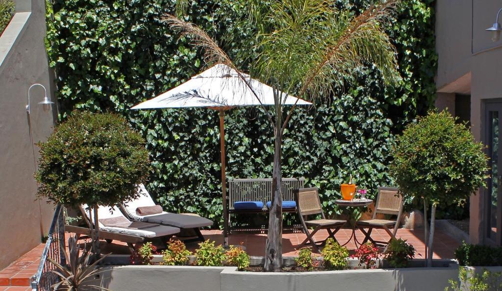 Alta Bay Hotel Cape Town Exterior photo